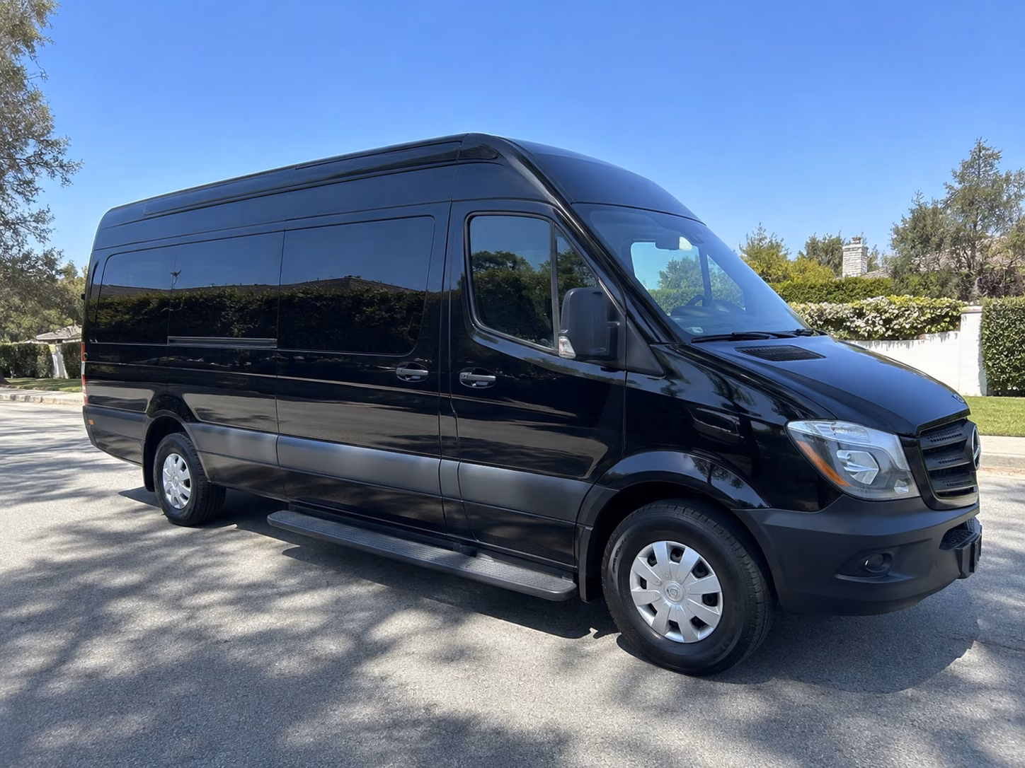 book the perfect ride for your next prom 5