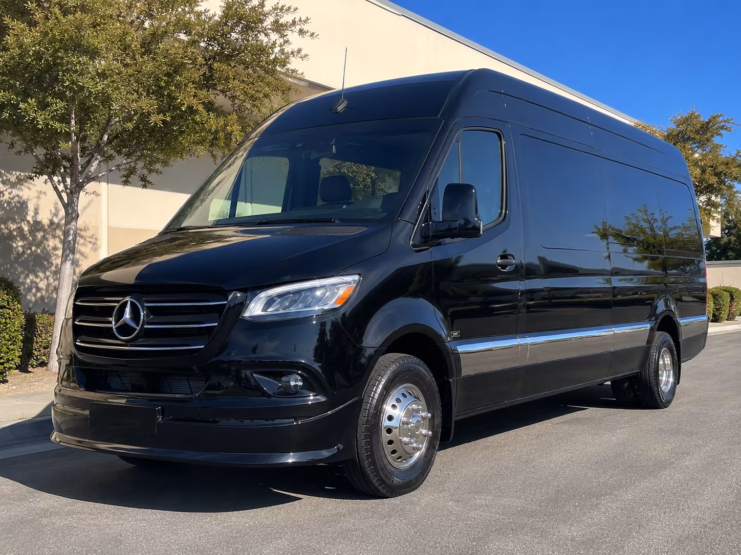 book the perfect ride for your next wine tour 5