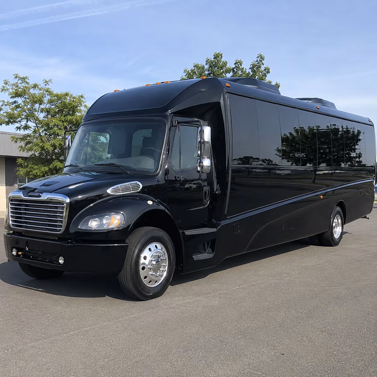 thornton 18 passenger minibus