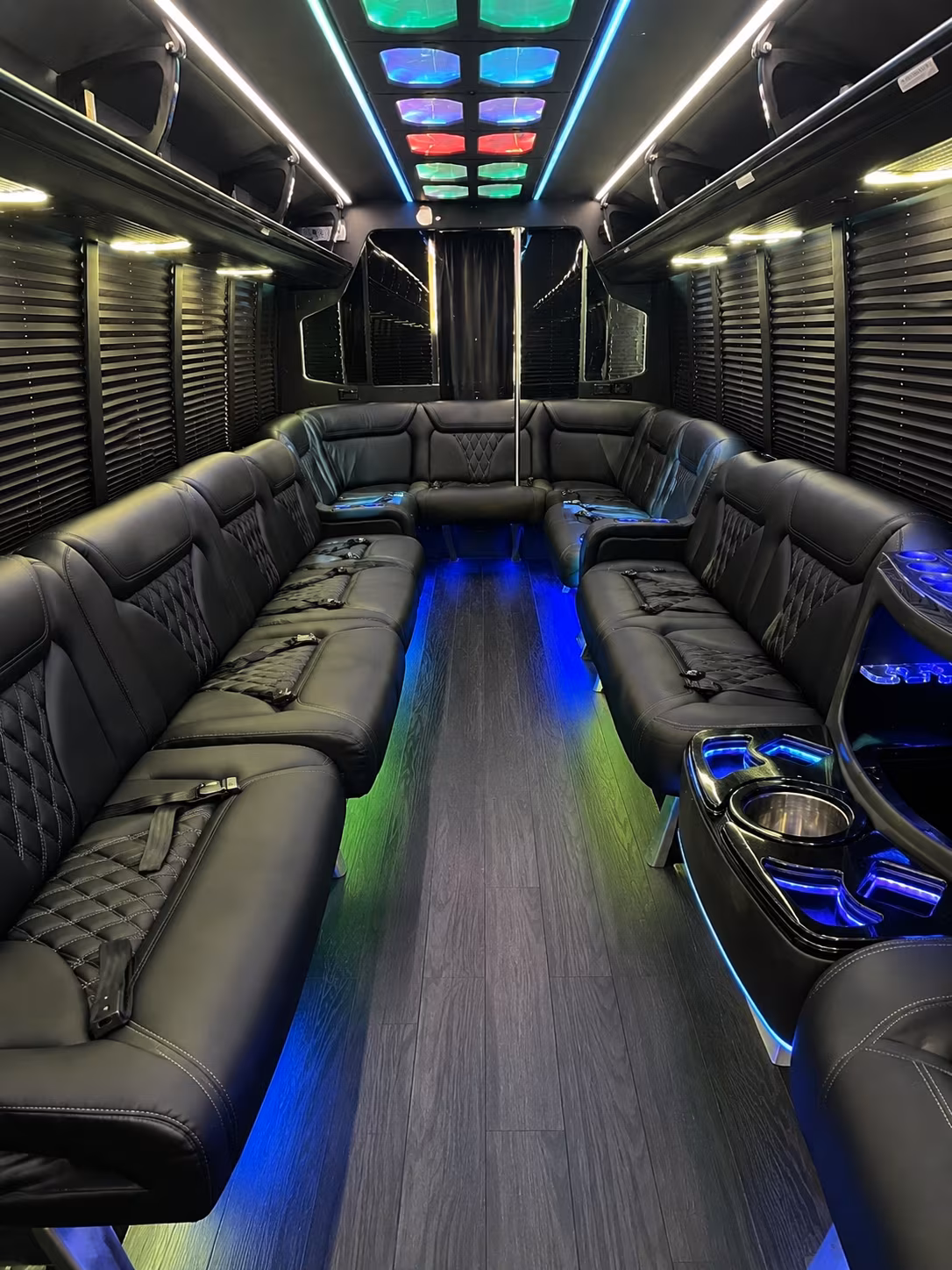 thornton 20 passenger party bus interior