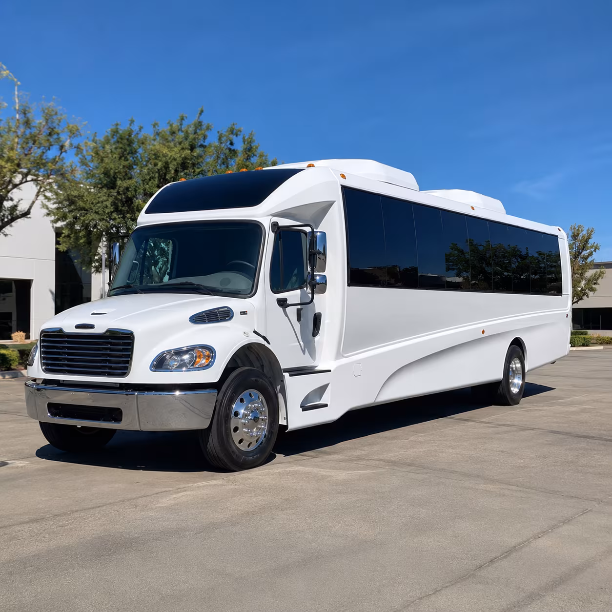 thornton 25 passenger minibus