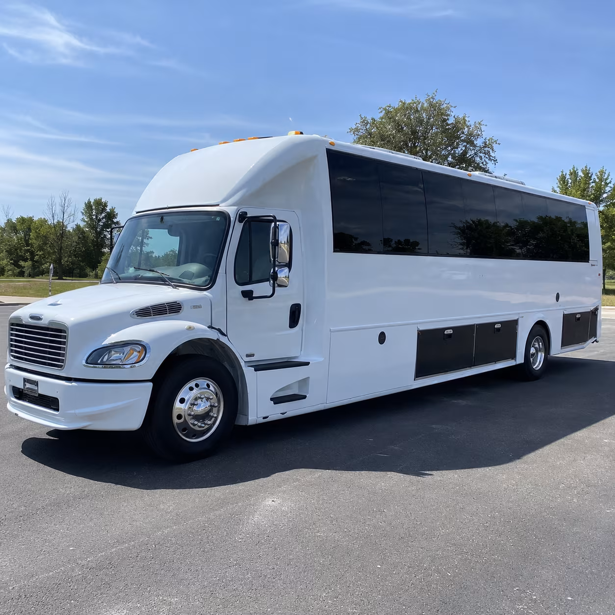 thornton 40 passenger party bus