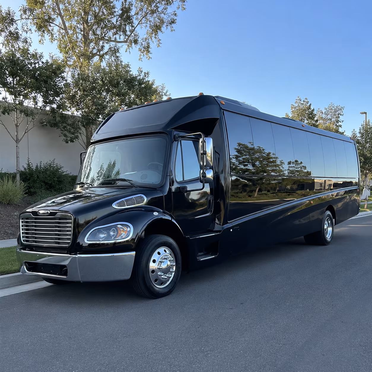 wedding and special event buses serving thornton and adams county